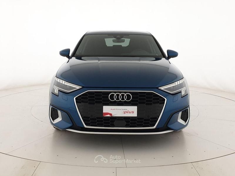 Usata Audi A3 Advanced 131 CV (96 kW) 2021 Blu Berlina