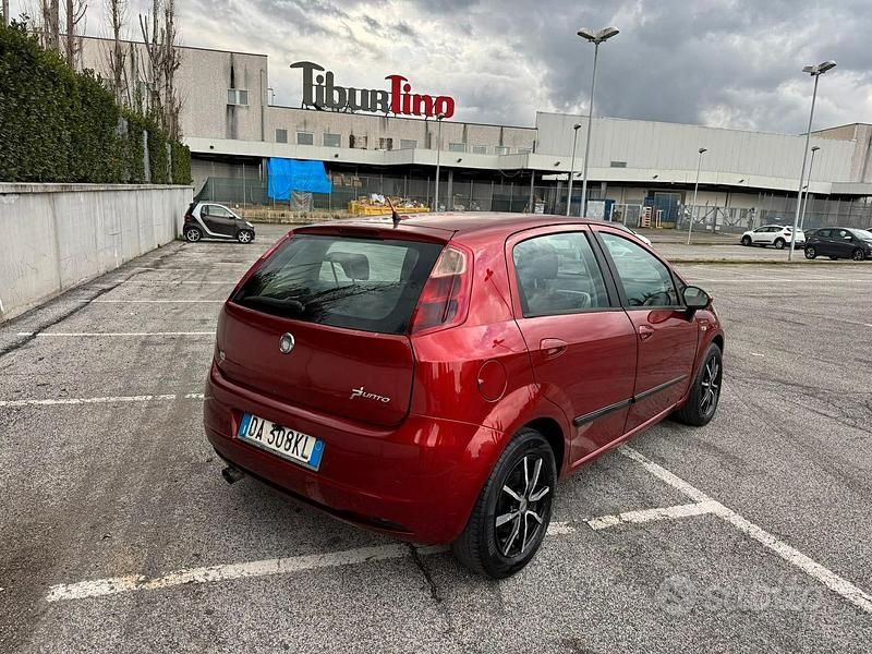 Usata Fiat Punto Sport 2009 Rosso Utilitaria