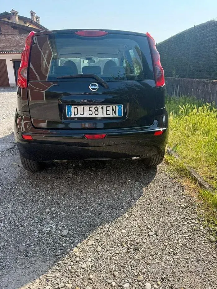 Usata Nissan Note 86 CV (63 kW) 2007 Nero Utilitaria