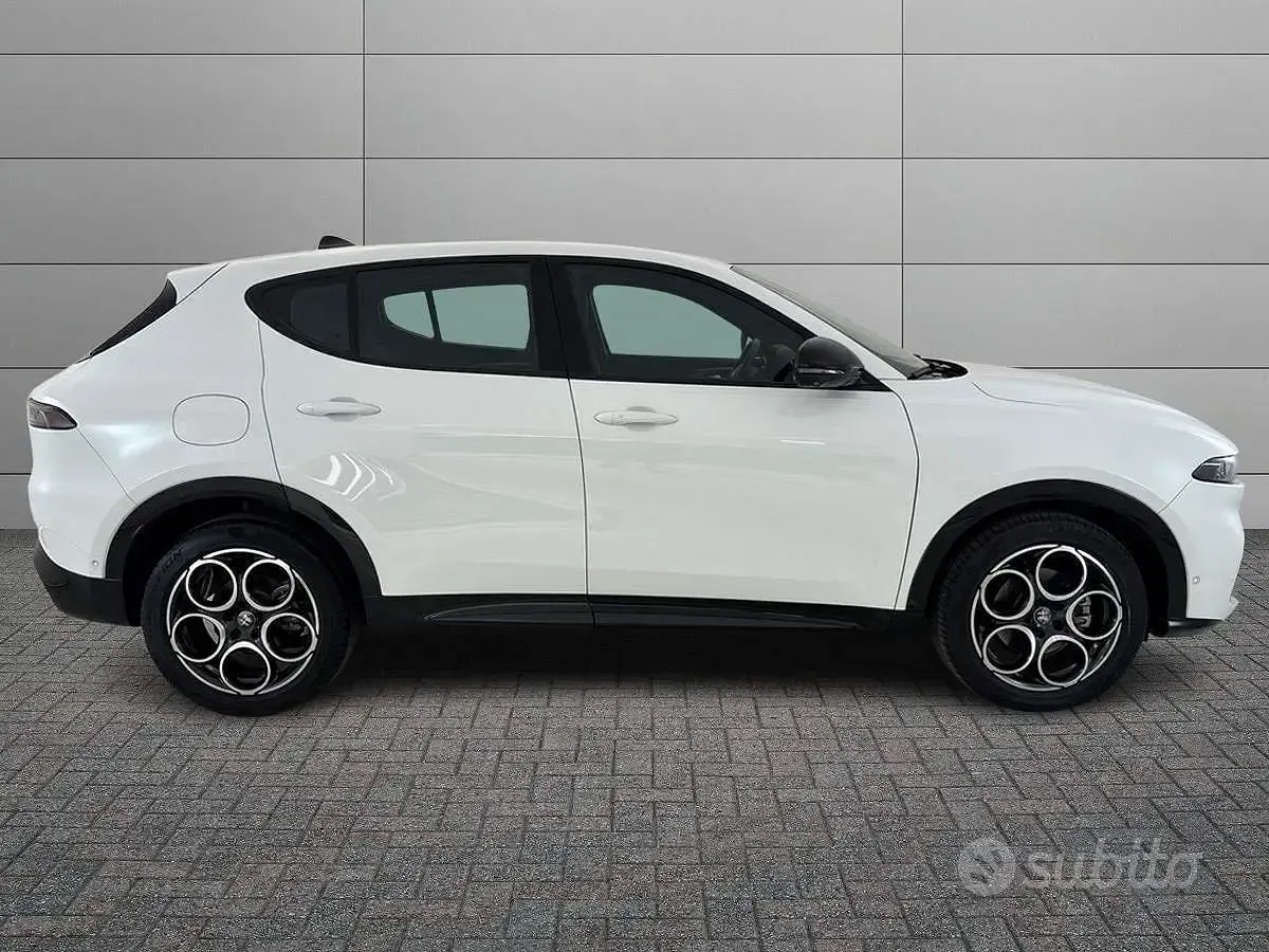 Usata Alfa Romeo Tonale Sprint 131 CV (96 kW) 2024 Bianco SUV