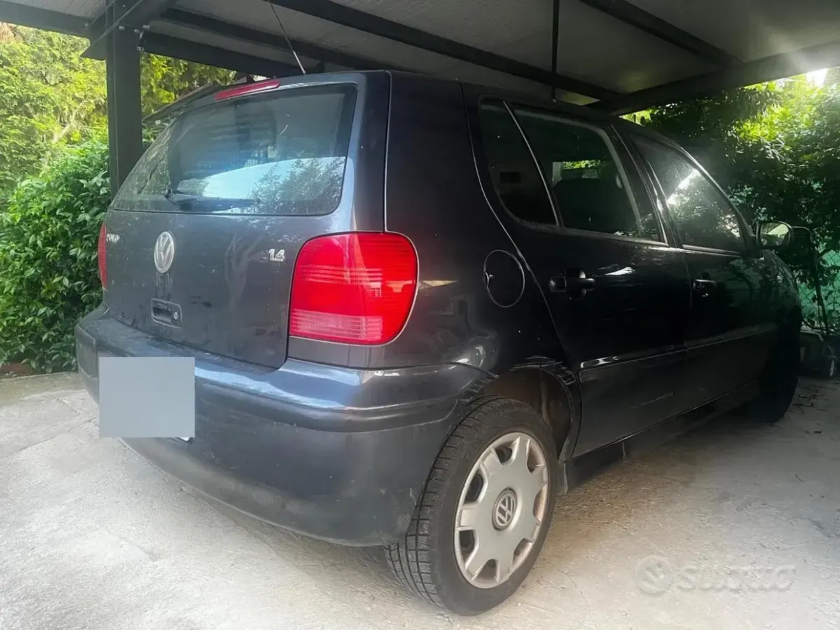 Usata VW Polo 75 CV (55 kW) 2001 Grigio Berlina