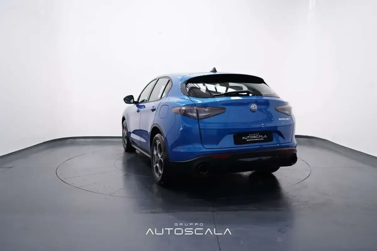 Usata Alfa Romeo Stelvio Sprint 160 CV (117 kW) 2024 Blu misano SUV