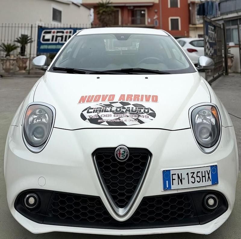 Usata Alfa Romeo MiTo 90 CV (66 kW) 2018 Beige Utilitaria