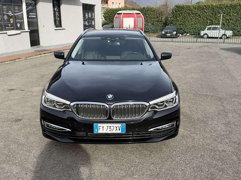 Usata BMW 520 Luxury Line 190 CV (139 kW) 2019 Nero Station wagon
