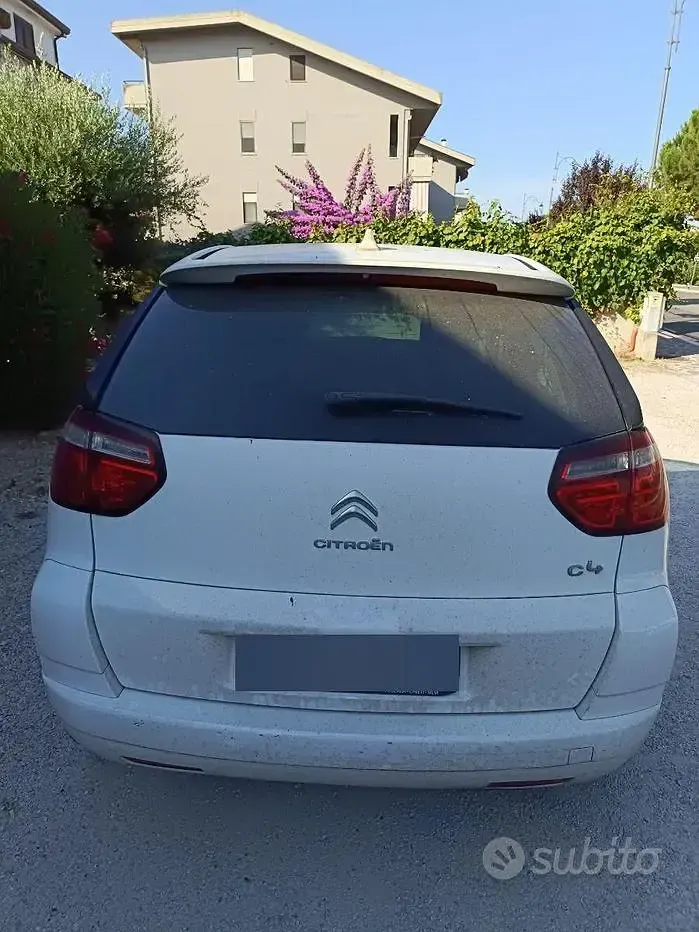 Usata Citroën C4 Picasso 109 CV (80 kW) 2010 Bianco Monovolume
