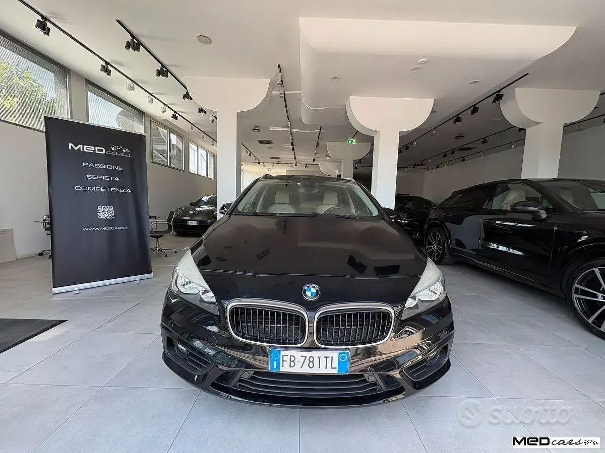Usata BMW 218 Active Tourer Advantage 150 CV (110 kW) 2015 Nero Monovolume
