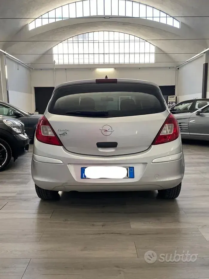 Usata Opel Corsa Club 80 CV (58 kW) 2010 Grigio Utilitaria