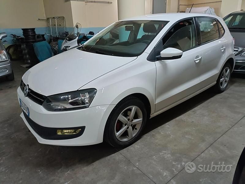 Usata VW Polo Trendline 75 CV (55 kW) 2014 Bianco Berlina