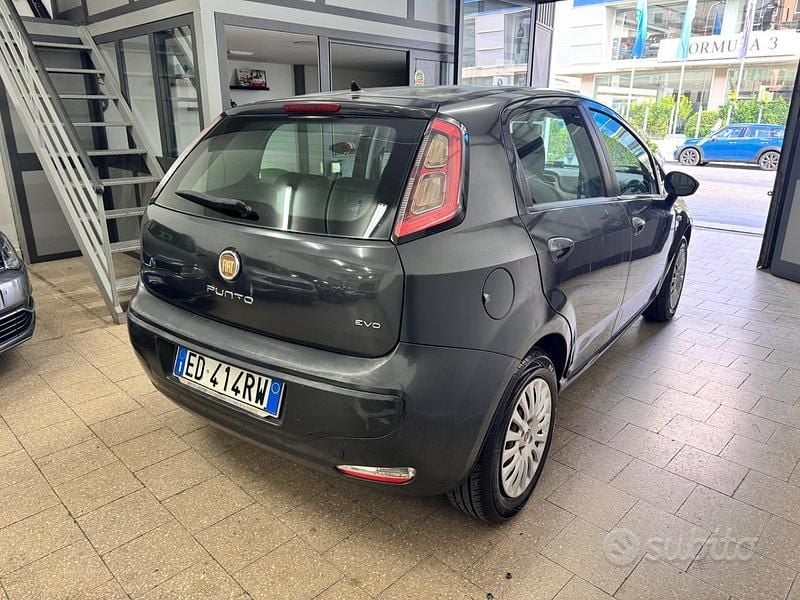 Usata Fiat Punto Evo Dynamic 90 CV (66 kW) 2010 Grigio Utilitaria