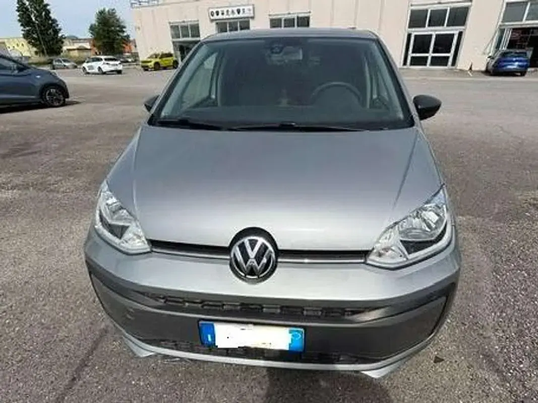 Usado VW up! Move 68 CV (50 kW) 2017 Plateado Utilitario