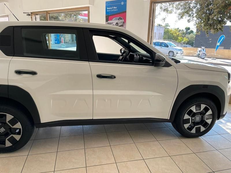 Nuova Fiat Grande Panda Icon 100 CV (73 kW) 2025 Bianco Utilitaria