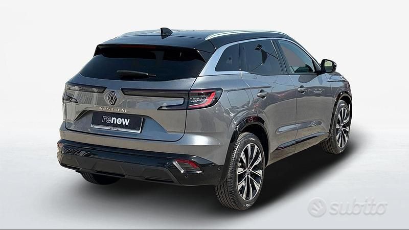 Usata Renault Austral Techno 160 CV (117 kW) 2023 Grigio SUV