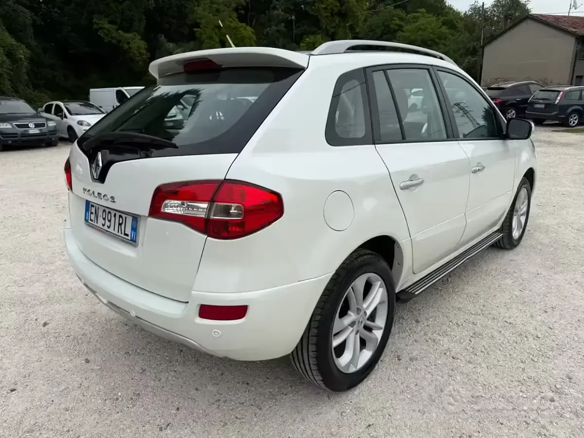 Usata Renault Koleos Luxe 150 CV (110 kW) 2012 Bianco SUV