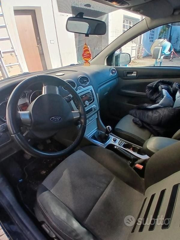 Usata Ford Focus 2010 Nero Berlina