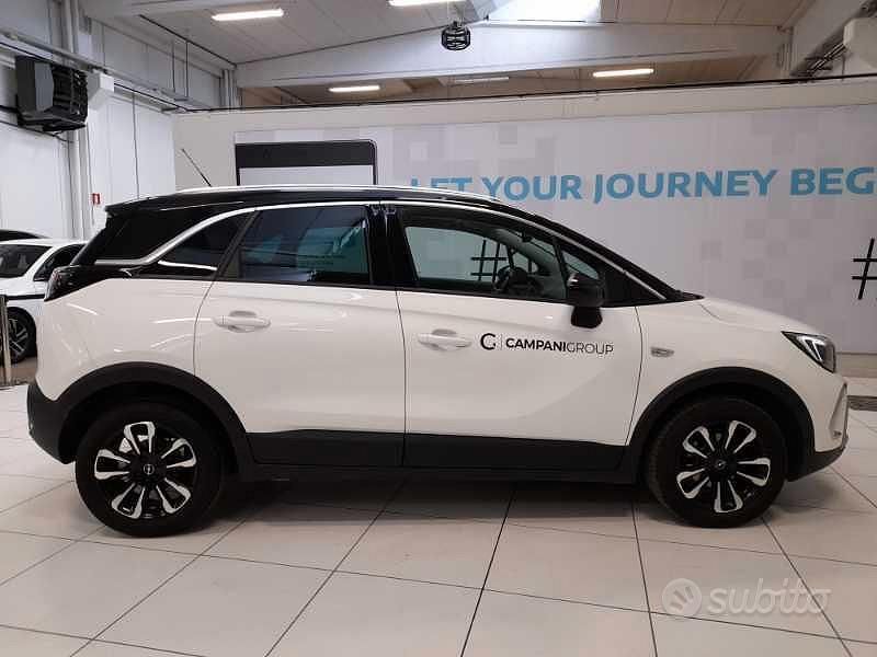 Usata Opel Crossland Elegance 110 CV (80 kW) 2024 Arktis white SUV