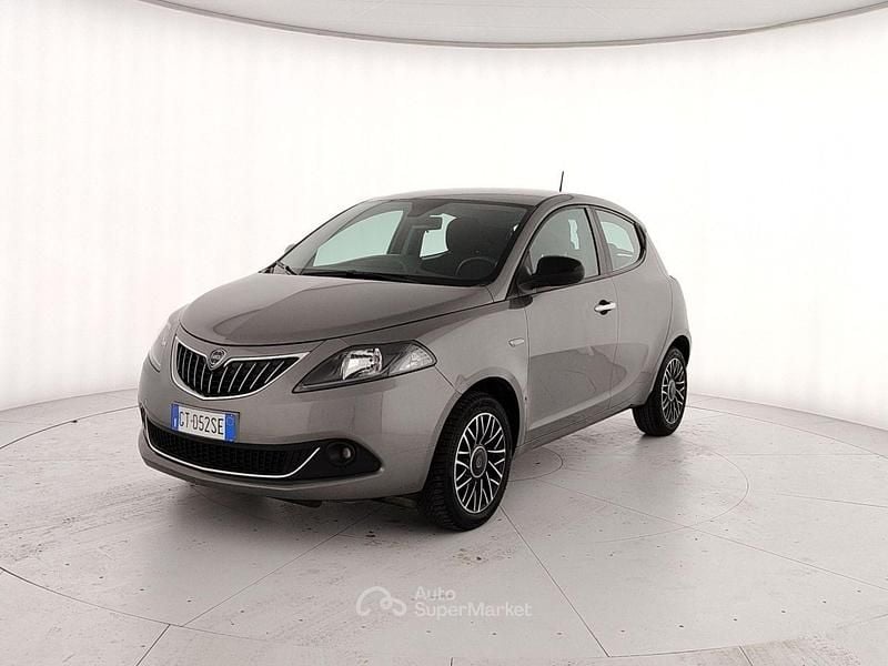 Usata Lancia Ypsilon S 69 CV (50 kW) 2024 Grigio Utilitaria