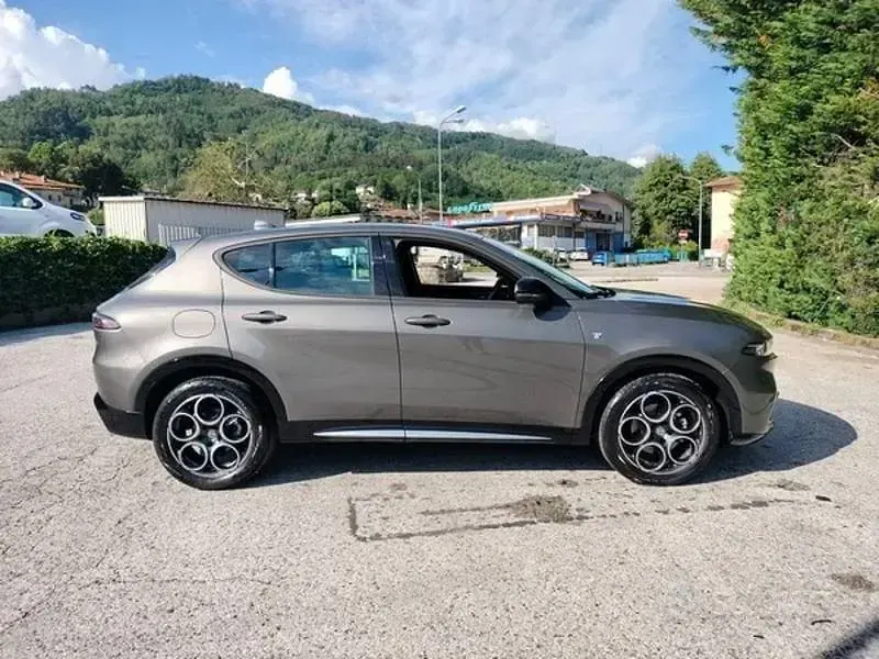 Usata Alfa Romeo Tonale Ti 131 CV (96 kW) 2023 Grigio SUV