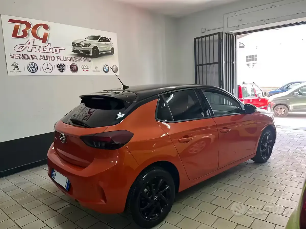 Usata Opel Corsa Edition 102 CV (75 kW) 2021 Arancione Utilitaria
