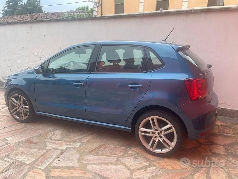 Usata VW Polo 75 CV (55 kW) 2016 Blu Utilitaria