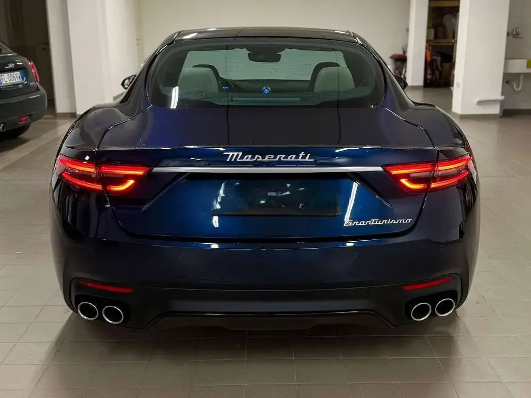 Usata Maserati Granturismo 489 CV (359 kW) 2023 Blu/azzurro Coupé