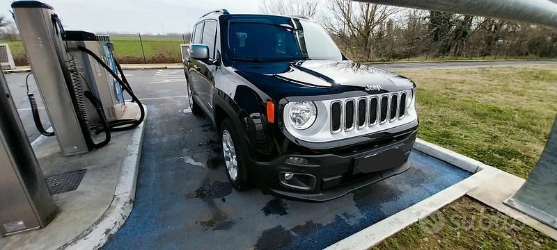 Usata Jeep Renegade Limited 140 CV (102 kW) 2018 Nero SUV