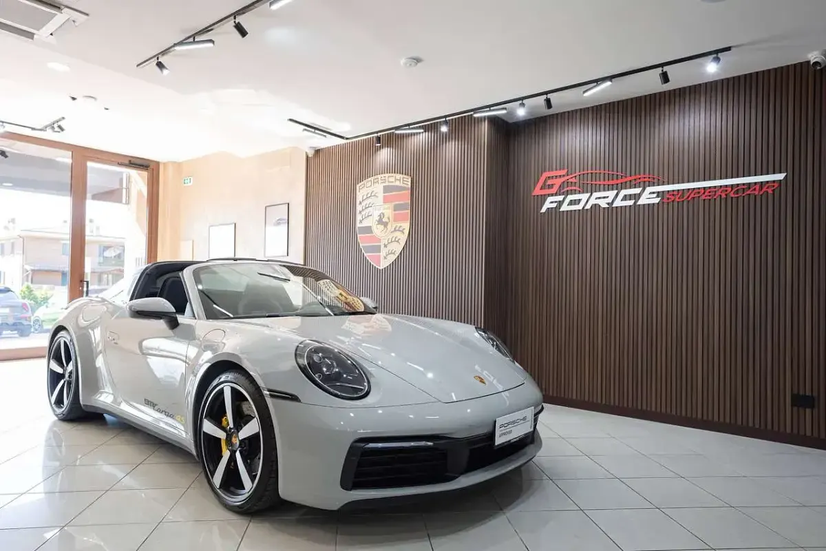 Usata Porsche 911 Targa 4S 450 CV (330 kW) 2021 Grigio Cabrio