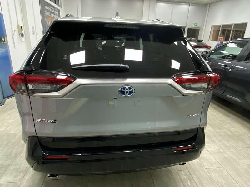 Nuova Toyota RAV4 Hybrid 300 CV (220 kW) 2026 Argento SUV