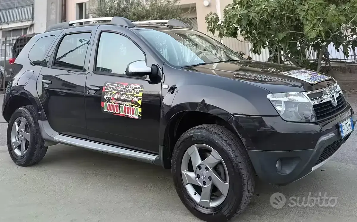 Usata Dacia Duster Lauréate 105 CV (77 kW) 2013 Nero SUV