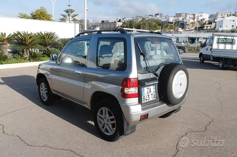 Usata Mitsubishi Pajero 114 CV (83 kW) 2004 Grigio SUV