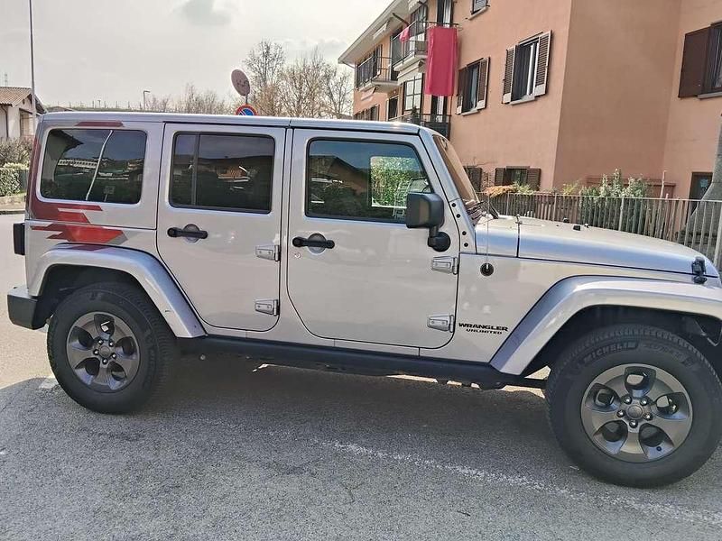 Usata Jeep Wrangler Unlimited 200 CV (147 kW) 2018 Grigio SUV