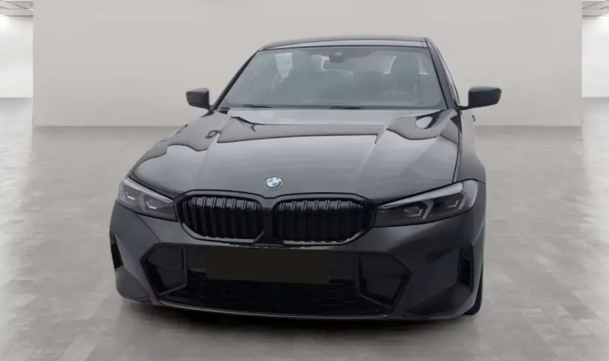 Usata BMW 330 M Sport 245 CV (180 kW) 2023 Grigio Berlina