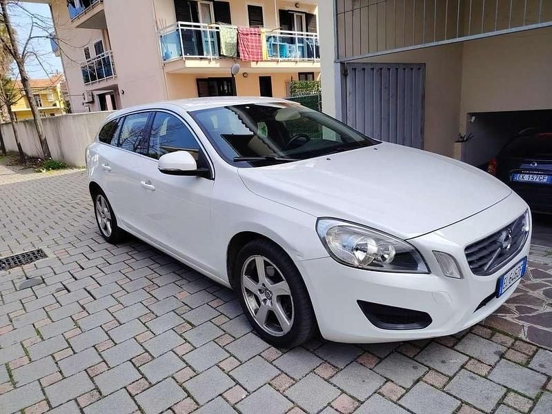 Usata Volvo V60 Ocean Race 114 CV (83 kW) 2012 Bianco Station wagon