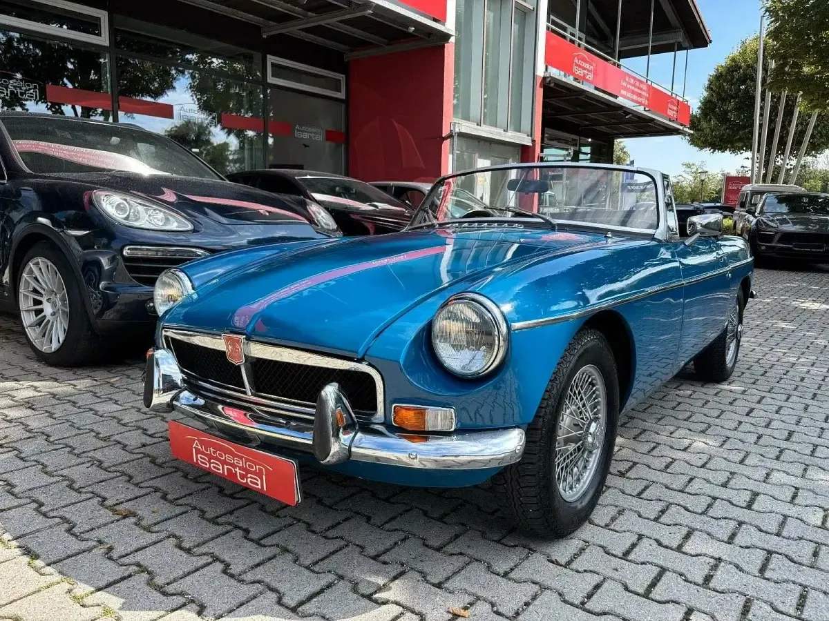 Usata MG B 96 CV (70 kW) 1973 Blu Cabrio