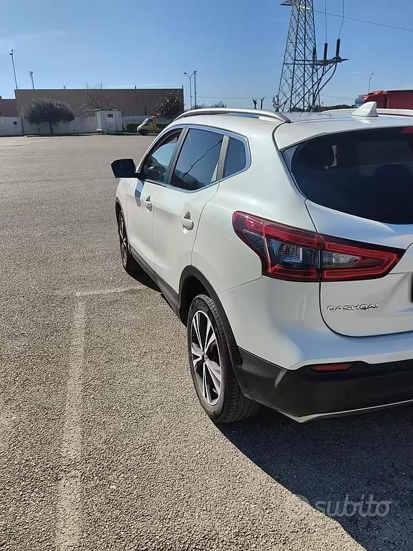 Usata Nissan Qashqai 116 CV (85 kW) 2019 Bianco SUV