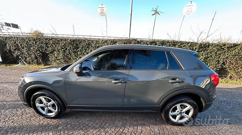 Usata Audi Q2 Business 116 CV (85 kW) 2020 Grigio SUV