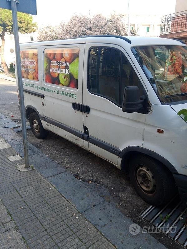 Usata Renault Trafic 58 CV (42 kW) 1999 Bianco Monovolume