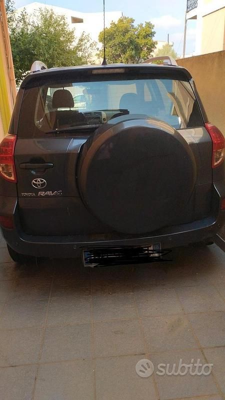 Usata Toyota RAV4 150 CV (110 kW) 2008 Grigio SUV
