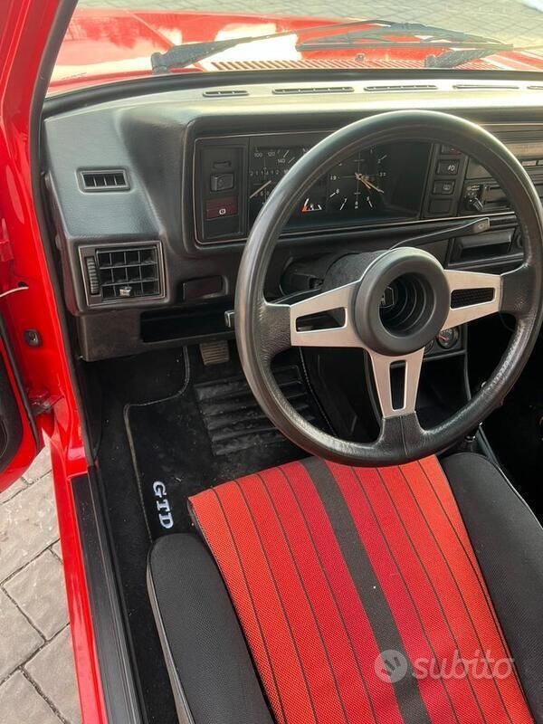 Usata VW Golf I GTD 50 CV (36 kW) 1982 Rosso Utilitaria