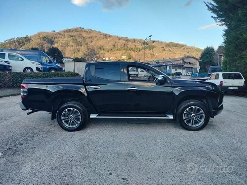 Usata Mitsubishi L200 Intense 150 CV (110 kW) 2021 Nero Pick-up