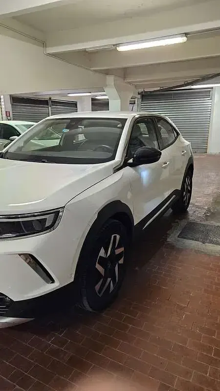 Usata Opel Mokka Elegance 101 CV (74 kW) 2021 Bianco SUV