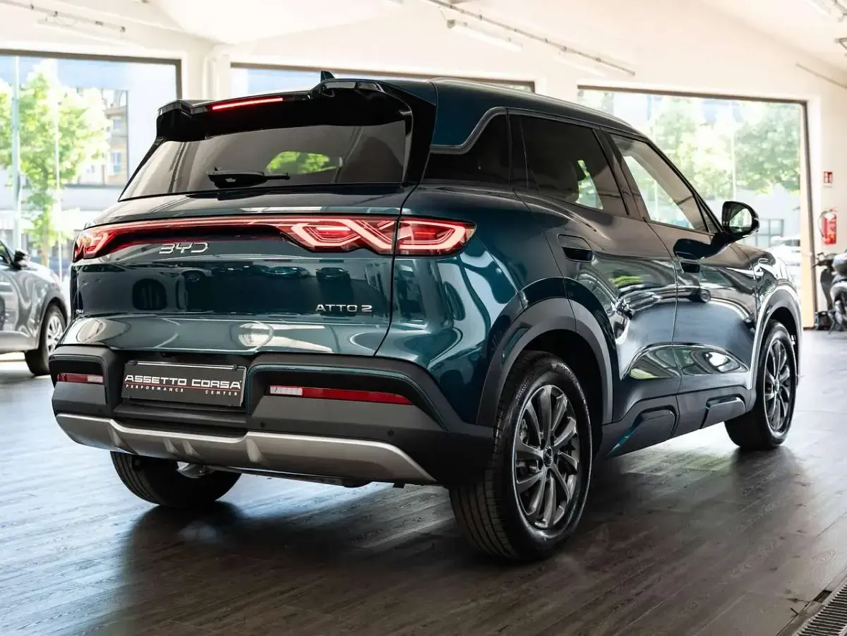 Nuova BYD Atto 2 Active 98 CV (72 kW) 2026 Midnight blue SUV