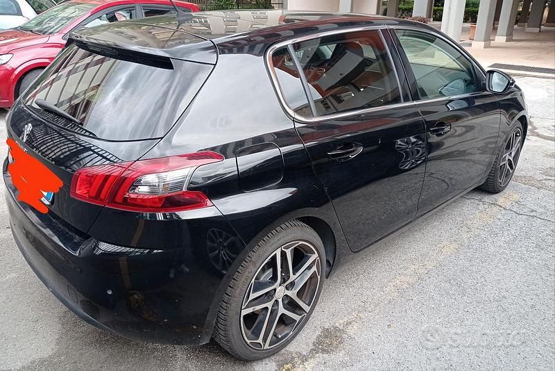 Usata Peugeot 308 Allure 131 CV (96 kW) 2019 Nero Berlina