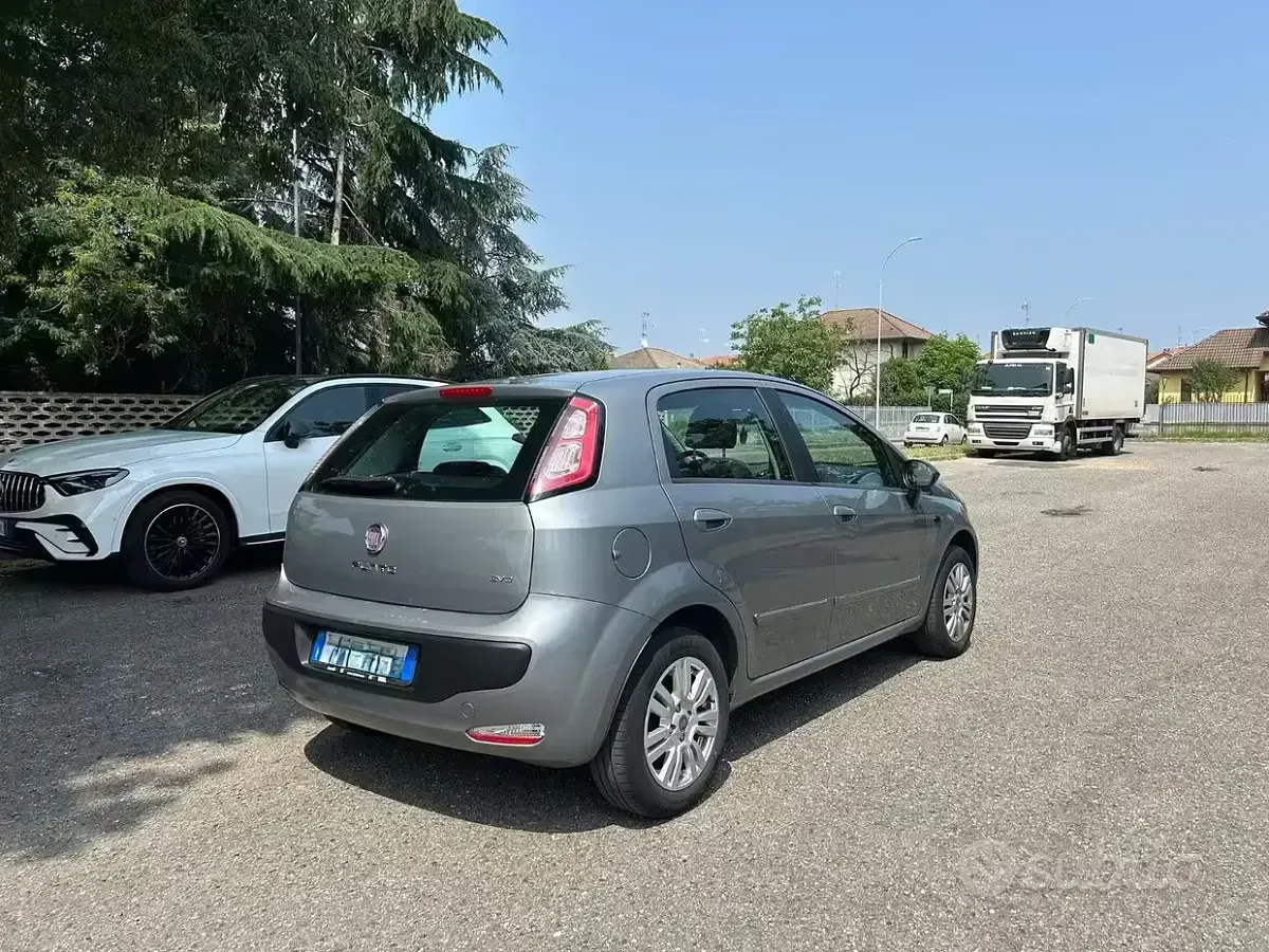 Usata Fiat Punto Evo 77 CV (56 kW) 2010 Utilitaria