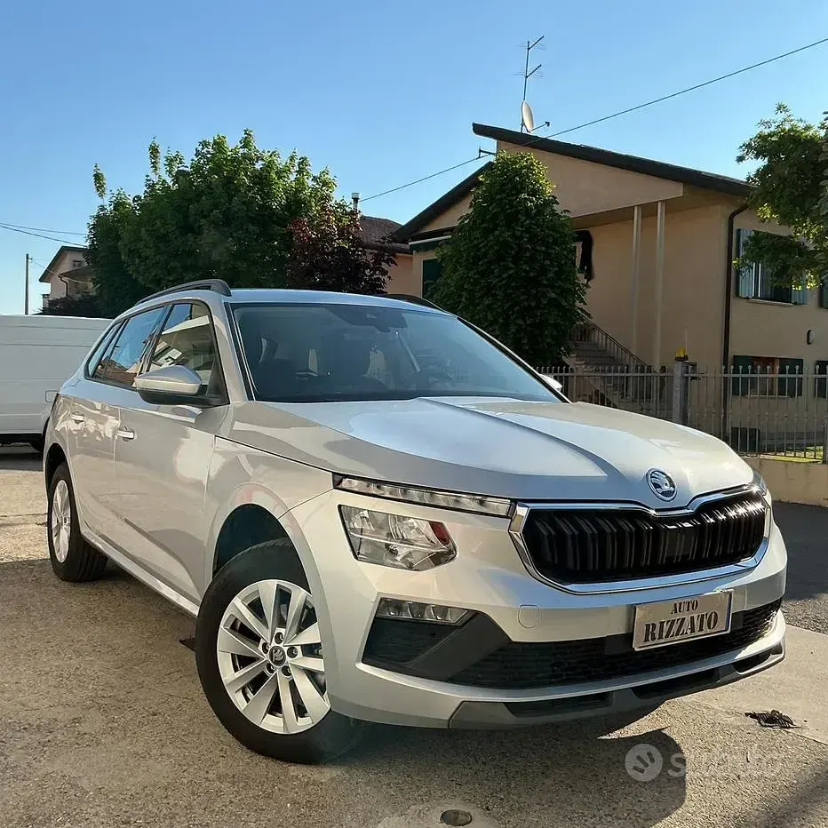Usata Skoda Kamiq Selection 95 CV (69 kW) 2025 Grigio SUV