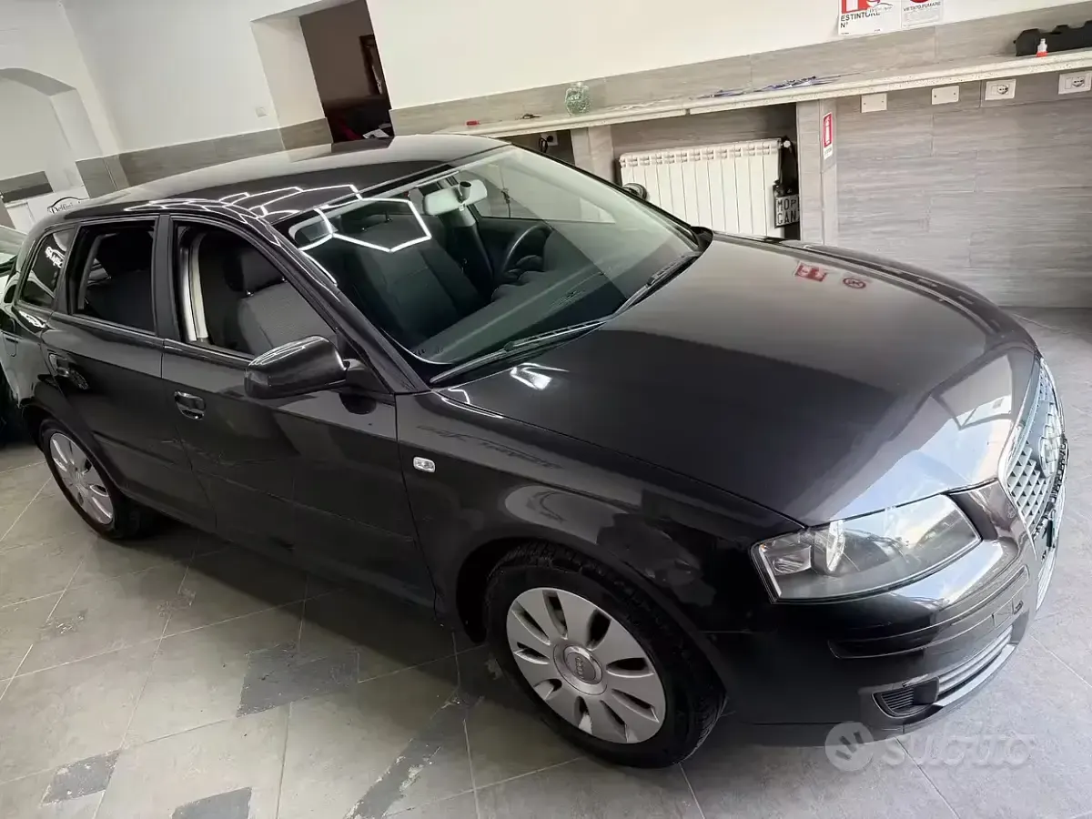 Usata Audi A3 Ambiente 105 CV (77 kW) 2006 Nero Utilitaria