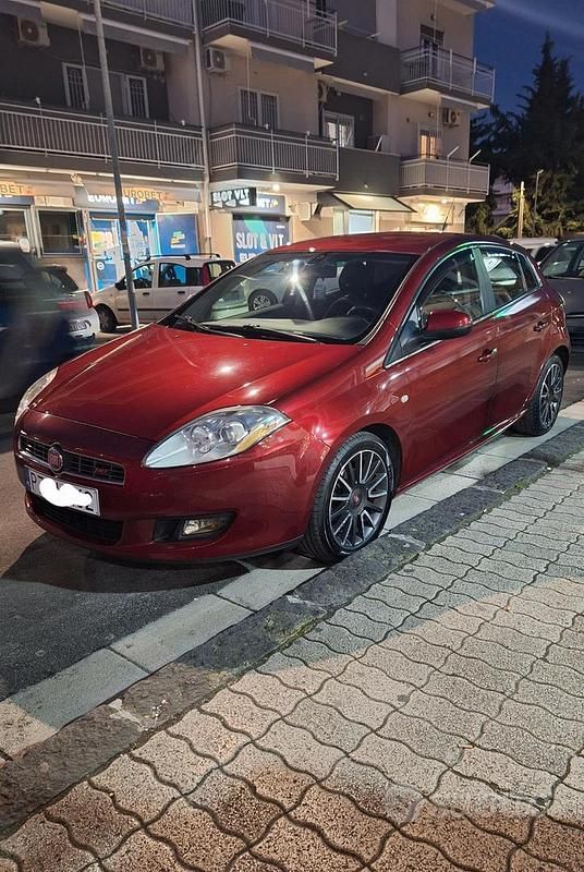 Usata Fiat Bravo 120 CV (88 kW) 2008 Rosso Utilitaria