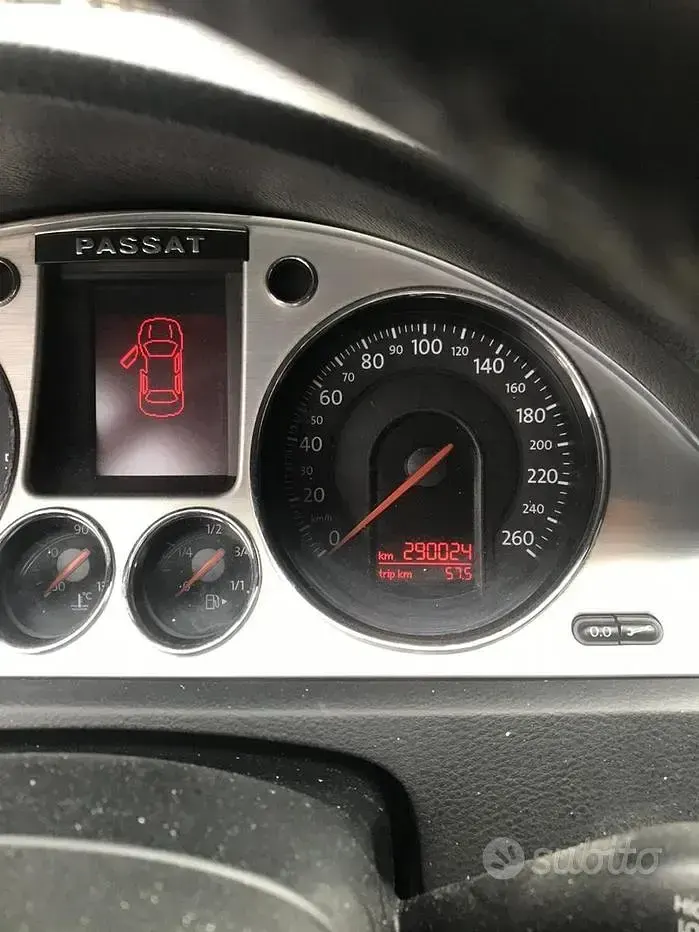 Usata VW Passat 170 CV (125 kW) 2008 Blu Berlina