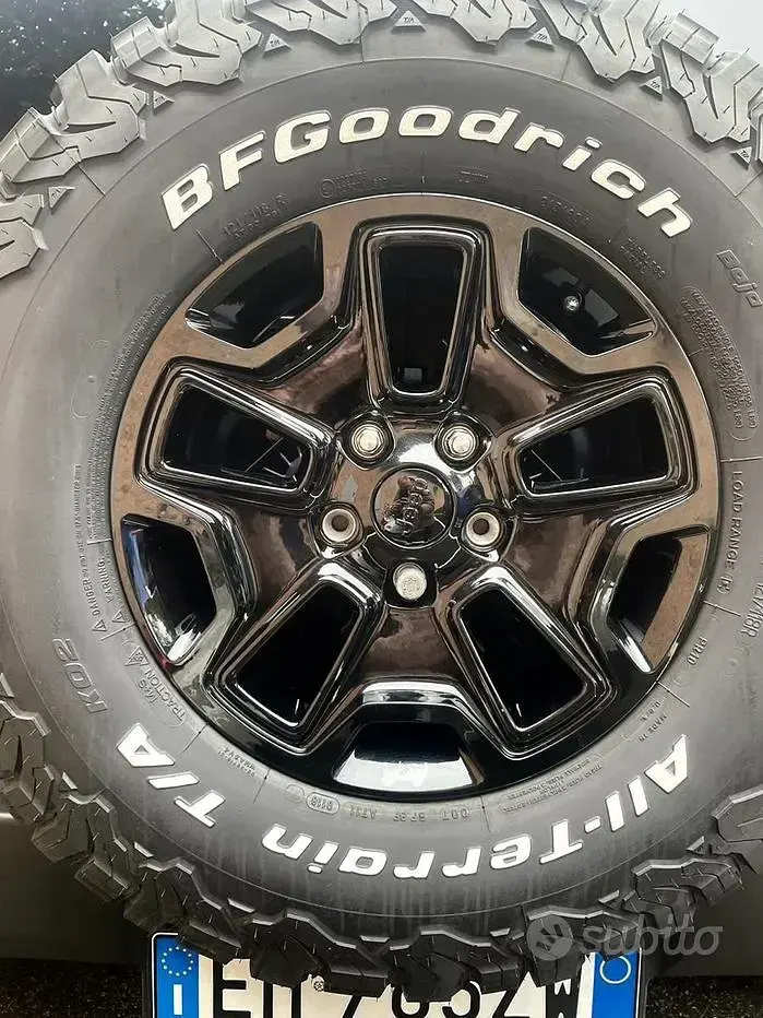 Usata Jeep Wrangler 200 CV (147 kW) 2012 Nero SUV