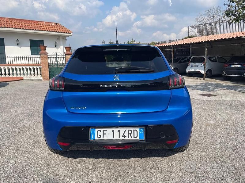 Usata Peugeot 208 Allure 100 kW (136 CV) 2021 Blu Utilitaria