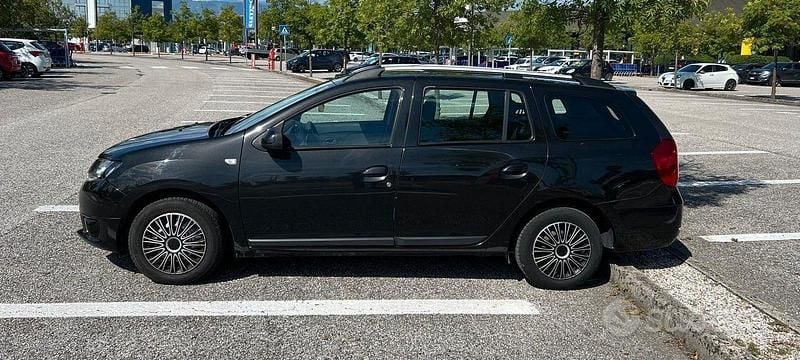 Usata Dacia Logan MCV Lauréate 85 CV (62 kW) 2015 Nero Station wagon